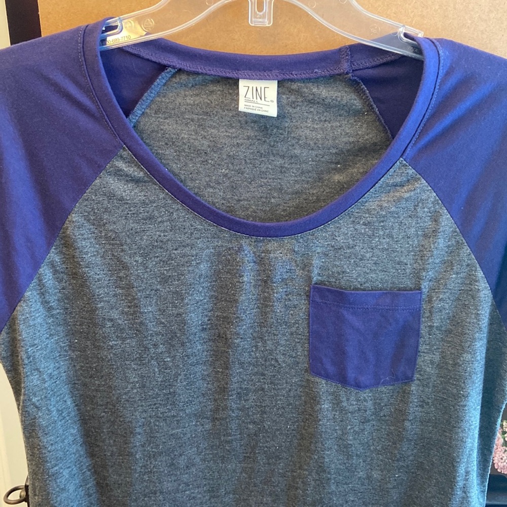 Jrs S lightweight tshirt top grey and purple